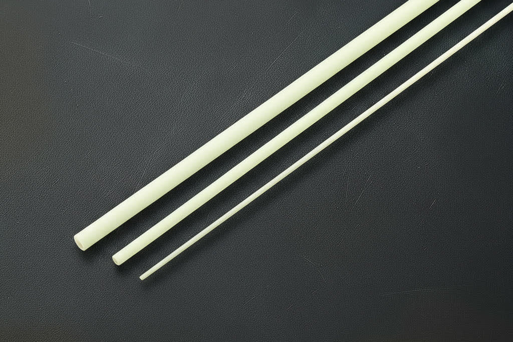 Bully 6'9" - 3pc - 5wt & 7wt Fiberglass Blanks - Clear