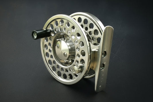 TREK Click/Pawl Fly Reel - 1-3wt- Silver