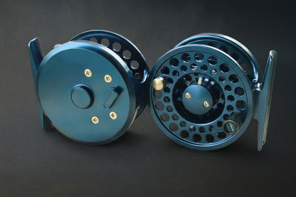 TREK Click/Pawl Fly Reel - 1-3wt- Blue