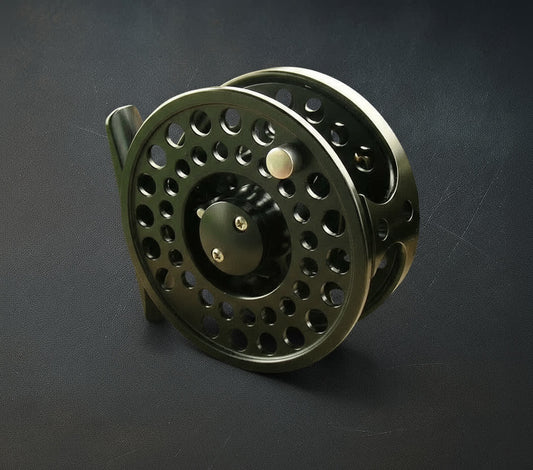 TREK Click/Pawl Fly Reel - 2-4wt- Black