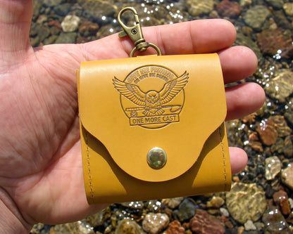 Eagle Give me Fishing or Give me Death - Fly Wallet – 3 1/8" x 3 1/8"